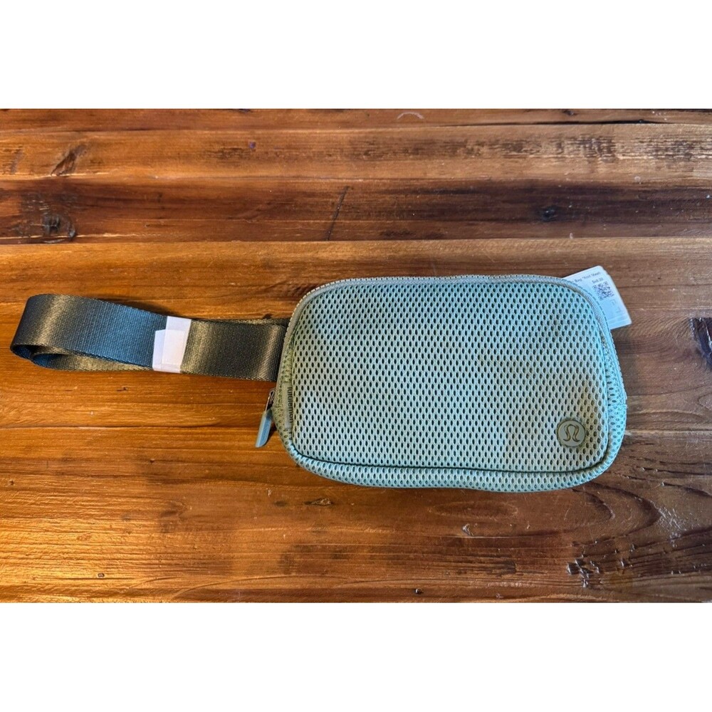 Lululemon Everywhere Belt Bag Knit Mesh Crater Blue New With Tags Adjustable